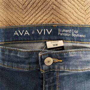 Ava & Viv Boyfriend Crop Jeans